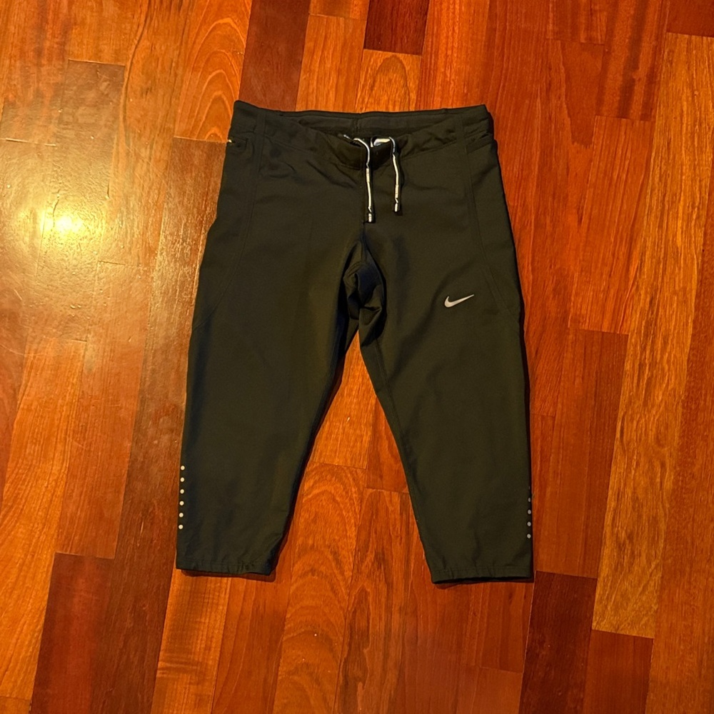 Nike Black Cropped Athletic Pants